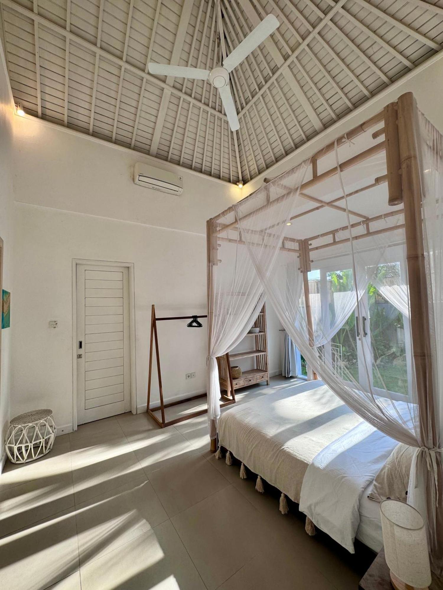 Canggu Central Hostel ภายนอก รูปภาพ